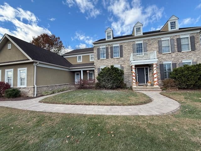 Gallery photos for Enhance Your Home's Curb Appeal with Stunning Pathways and Landscaping: Image #3