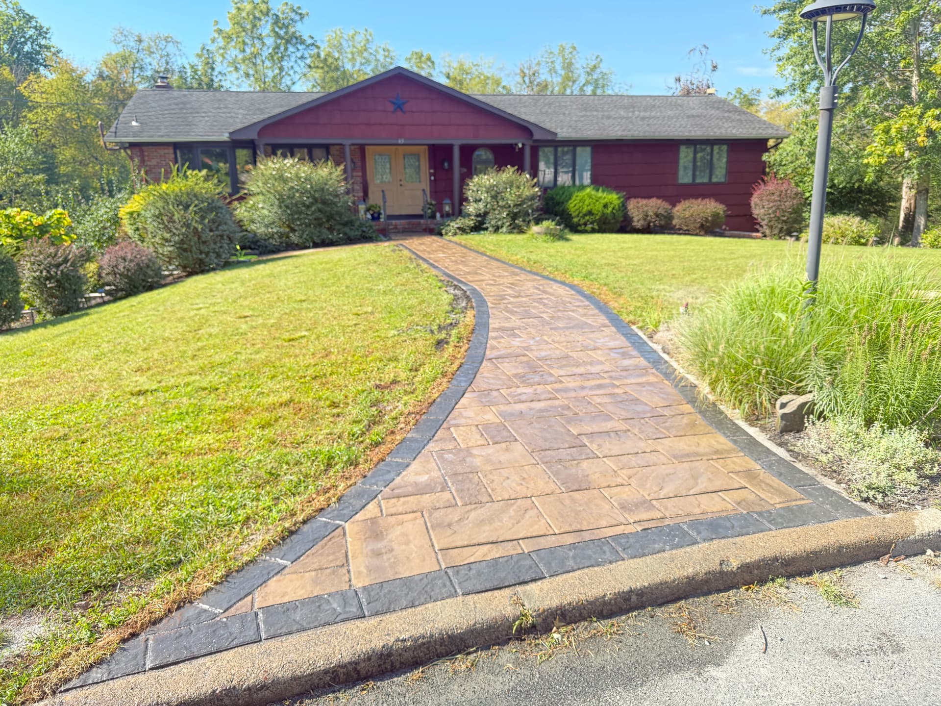 Gallery photos for Paver Walkway Installation in Branchburg NJ with Blu 60 Slate Pavers: Image #2